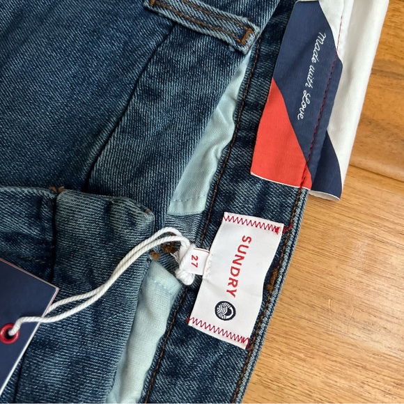 Sundry Blue Medium Wash Stars Stamp Le Soleil High Rise Cropped Jeans NWT 27 - Picture 3 of 7